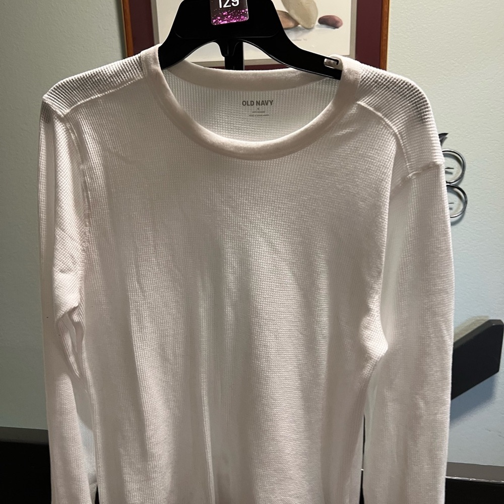 Old Navy Soft White Crew Neck Longsleeve Tee #129